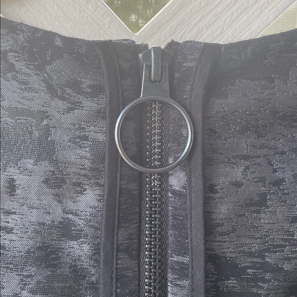 AllSaints ‘Jiro’ Metallic Brocade Top - Picture 7 of 10
